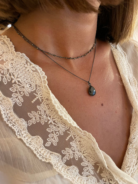 sapphire | stone necklace / oxidized