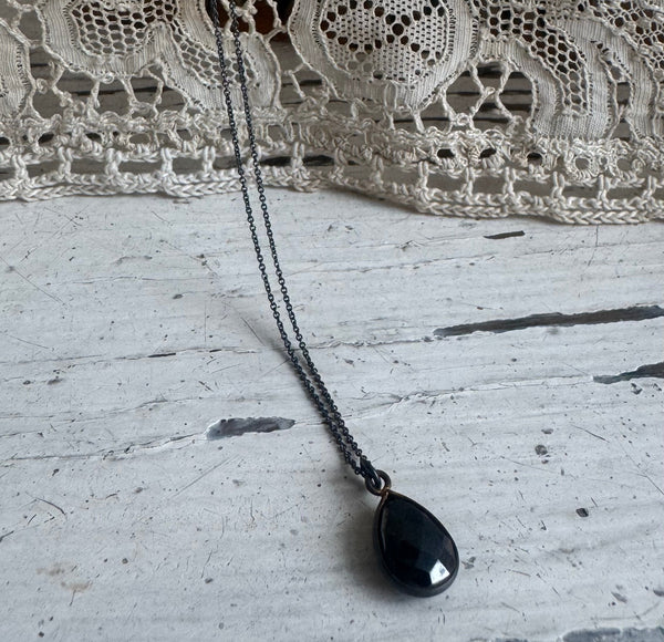 sapphire | stone necklace / oxidized
