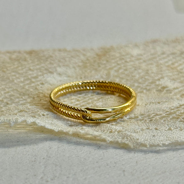 ‚Marina‘ knot ring / 925 silver gold plated