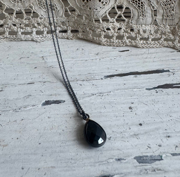 sapphire | stone necklace / oxidized