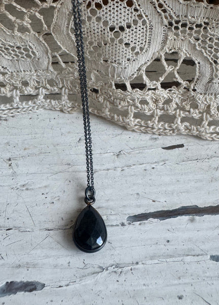 sapphire | stone necklace / oxidized