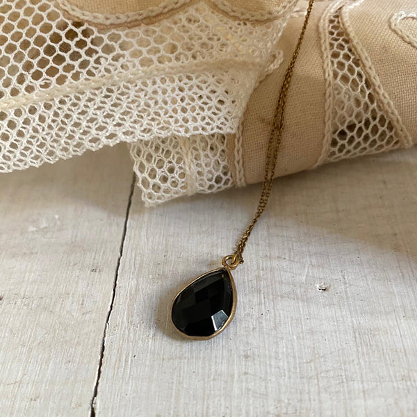 onyx | stone pendant necklace | gold-plated