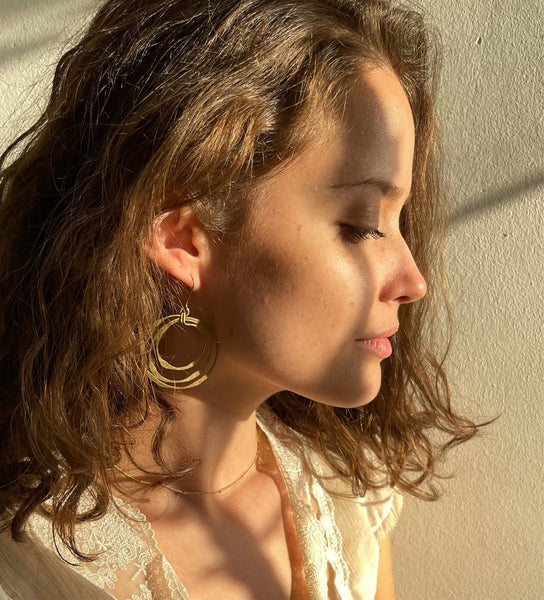 'Organic circles' earrings | silver patina