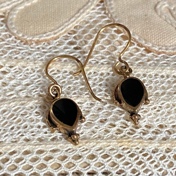 onyx | 'isha' earrings | bronze