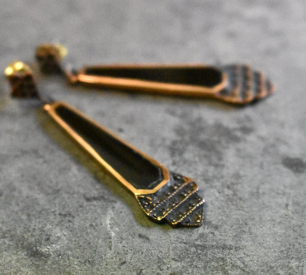 Onyx | 'Antonella' earrings | Bronze