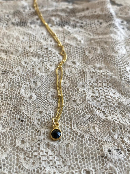 small onyx | necklace | gold-plated