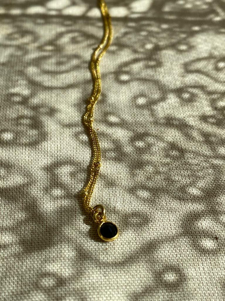 small onyx | necklace | gold-plated
