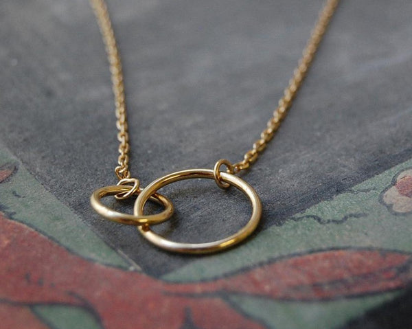 'Two rings' necklace | gold-plated